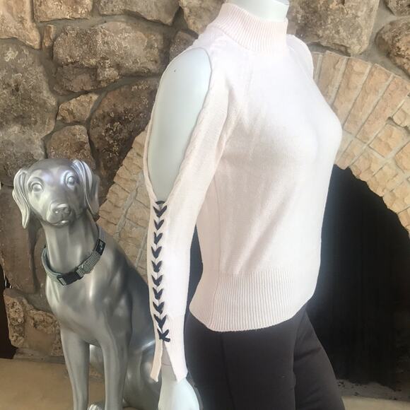 1. State Cold Shoulder Turtleneck Light Pink Lace Up Sleeve Women's Size XXS - Picture 2 of 8